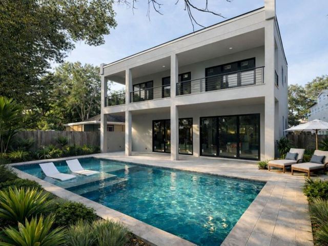 737 N SUMMERLIN AVENUE, Orlando, FL 32803