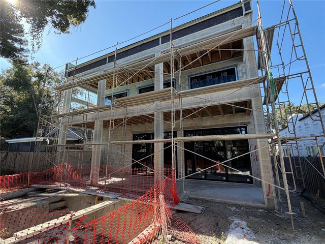 737 N SUMMERLIN AVENUE, Orlando, FL 32803