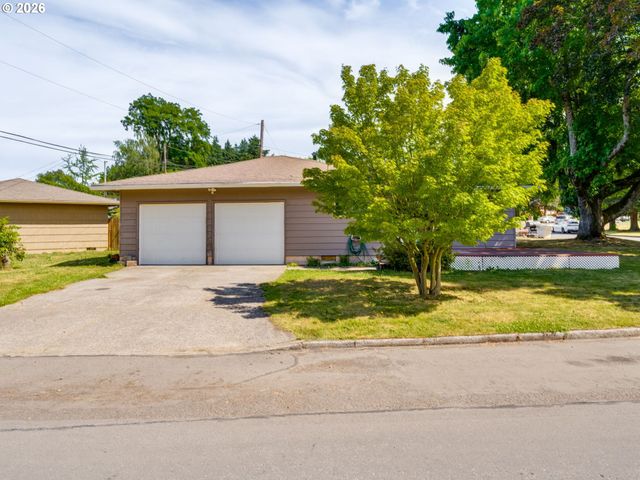 21304 Se YAMHILL St, Gresham, OR 97030