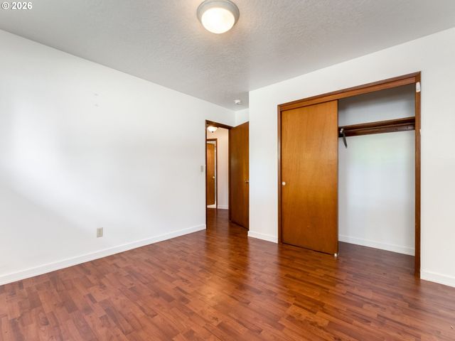21304 Se YAMHILL St, Gresham, OR 97030