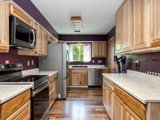 21304 Se YAMHILL St, Gresham, OR 97030