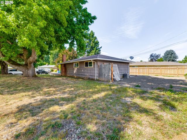 21304 Se YAMHILL St, Gresham, OR 97030