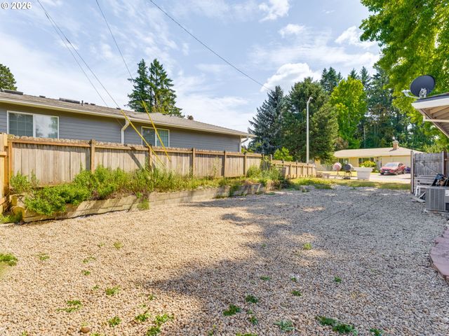 21304 Se YAMHILL St, Gresham, OR 97030
