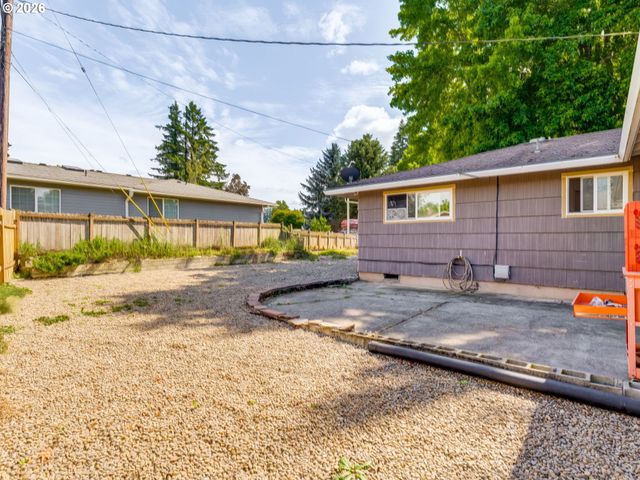 21304 Se YAMHILL St, Gresham, OR 97030