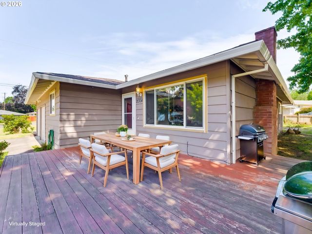 21304 Se YAMHILL St, Gresham, OR 97030