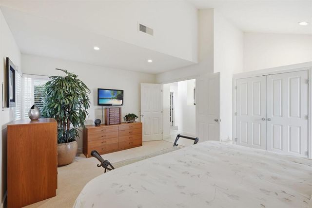 1101 Via Mil Cumbres, Solana Beach, CA 92075