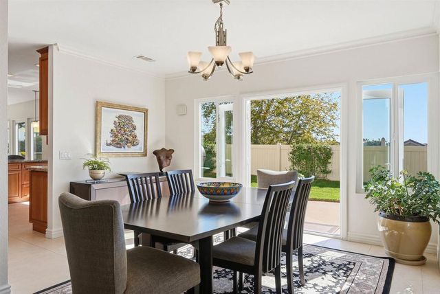 1101 Via Mil Cumbres, Solana Beach, CA 92075