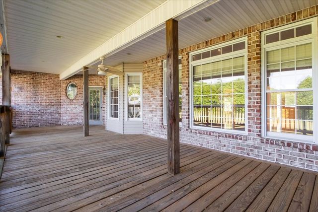 2440 Maple Grove Rd, Dickson, TN 37055
