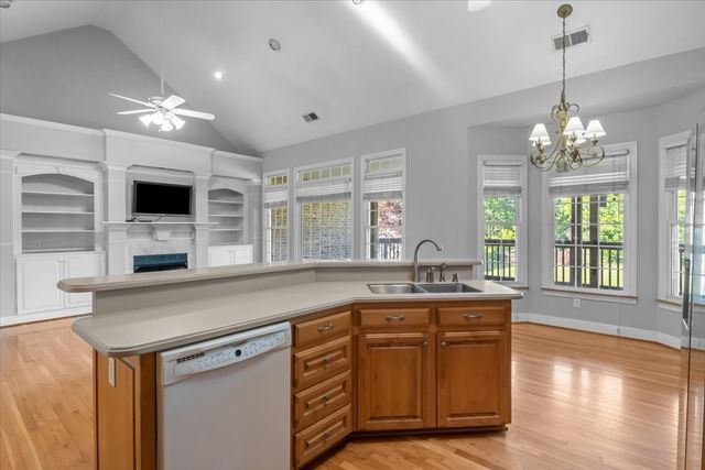 2440 Maple Grove Rd, Dickson, TN 37055