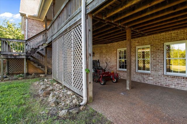 2440 Maple Grove Rd, Dickson, TN 37055