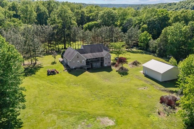 2440 Maple Grove Rd, Dickson, TN 37055