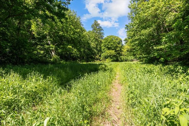 2440 Maple Grove Rd, Dickson, TN 37055