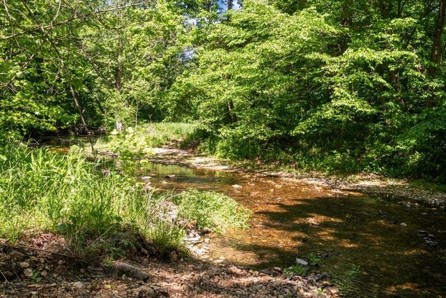 2440 Maple Grove Rd, Dickson, TN 37055