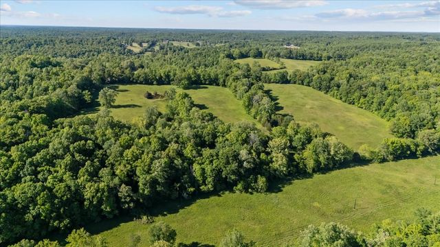 2440 Maple Grove Rd, Dickson, TN 37055