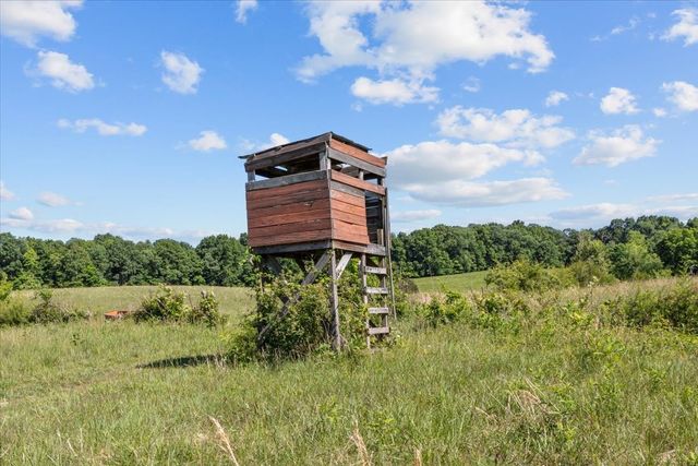2440 Maple Grove Rd, Dickson, TN 37055
