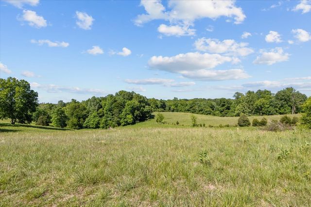 2440 Maple Grove Rd, Dickson, TN 37055