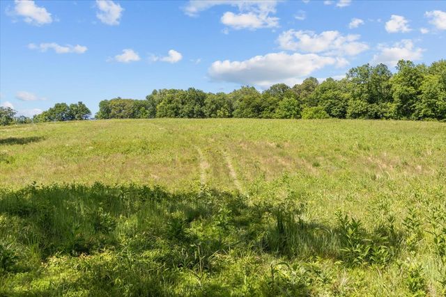 2440 Maple Grove Rd, Dickson, TN 37055