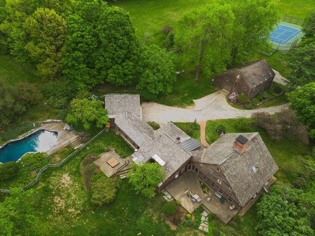 515 E Surry Road, Surry, NH 03431
