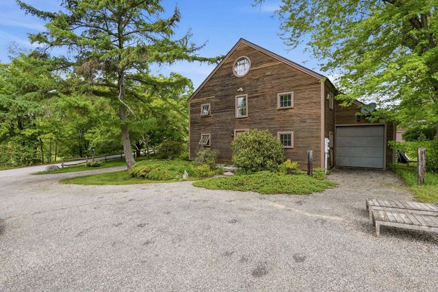 515 E Surry Road, Surry, NH 03431