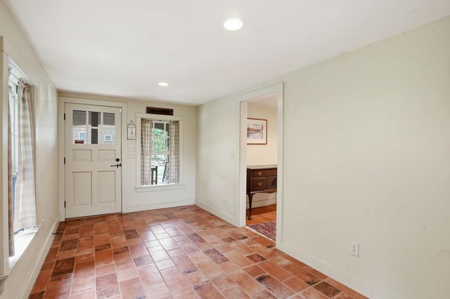 515 E Surry Road, Surry, NH 03431