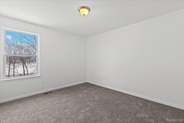 53283 Jaclyn Drive, Shelby Charter Township, MI 48315