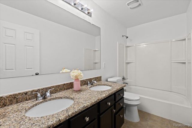 53283 Jaclyn Drive, Shelby Charter Township, MI 48315