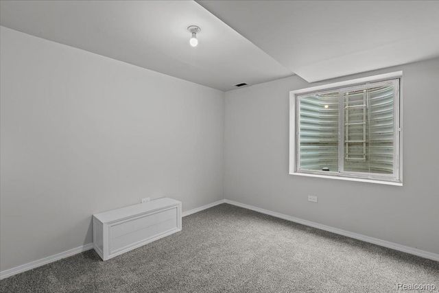 53283 Jaclyn Drive, Shelby Charter Township, MI 48315