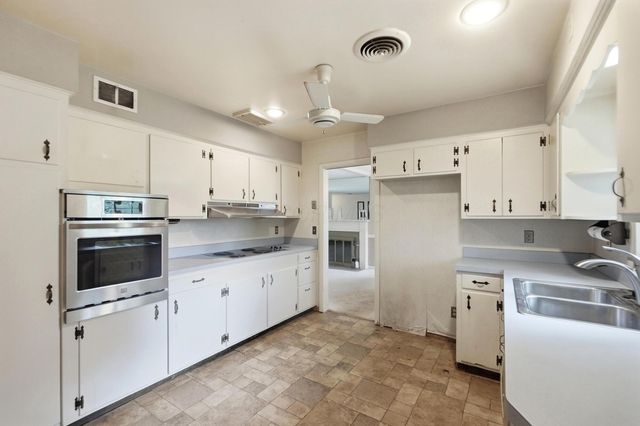 3735 W Henderson Road, Upper Arlington, OH 43220