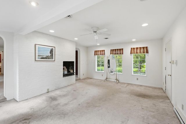 3735 W Henderson Road, Upper Arlington, OH 43220