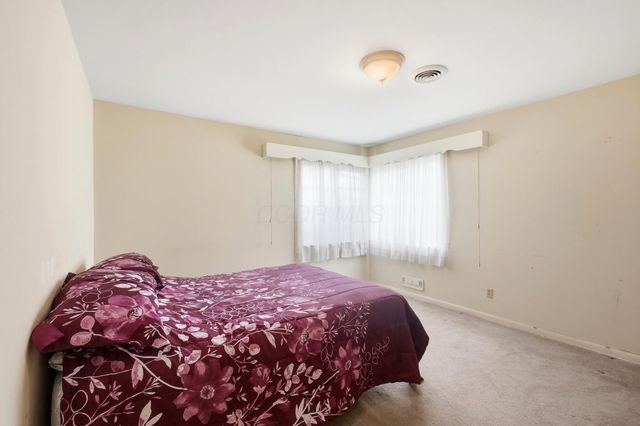 3735 W Henderson Road, Upper Arlington, OH 43220