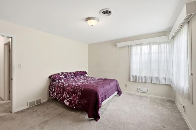 3735 W Henderson Road, Upper Arlington, OH 43220