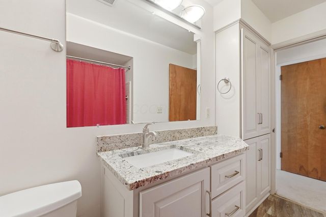 3735 W Henderson Road, Upper Arlington, OH 43220
