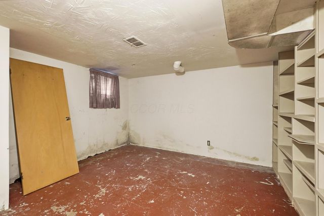 3735 W Henderson Road, Upper Arlington, OH 43220