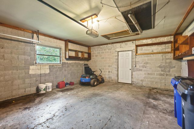 3735 W Henderson Road, Upper Arlington, OH 43220