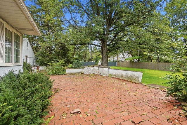 3735 W Henderson Road, Upper Arlington, OH 43220