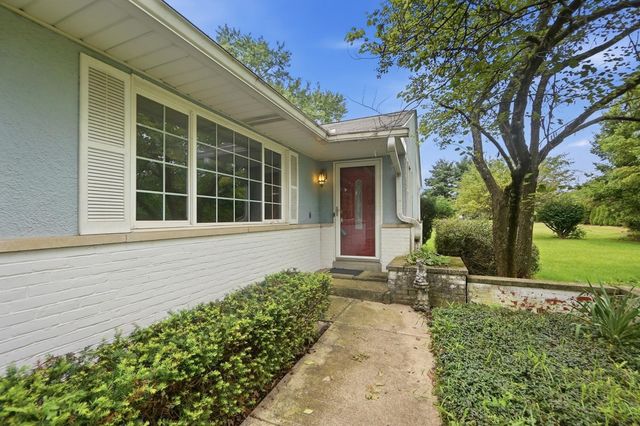 3735 W Henderson Road, Upper Arlington, OH 43220