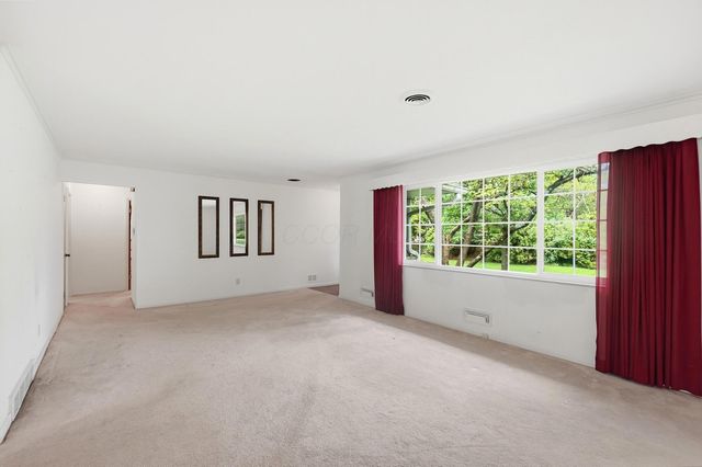 3735 W Henderson Road, Upper Arlington, OH 43220