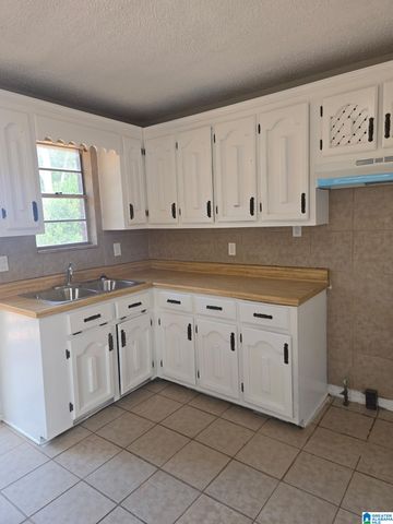 508 9TH STREET, Midfield, AL 35228