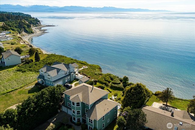 2029 West Beach Road, Oak Harbor, WA 98277