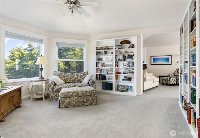 2029 West Beach Road, Oak Harbor, WA 98277