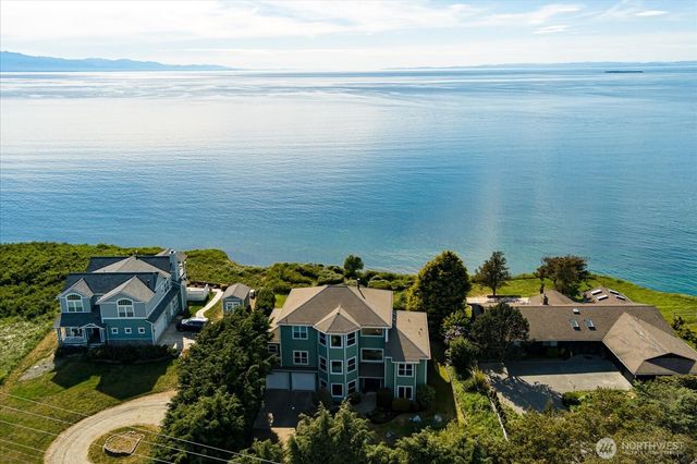 2029 West Beach Road, Oak Harbor, WA 98277