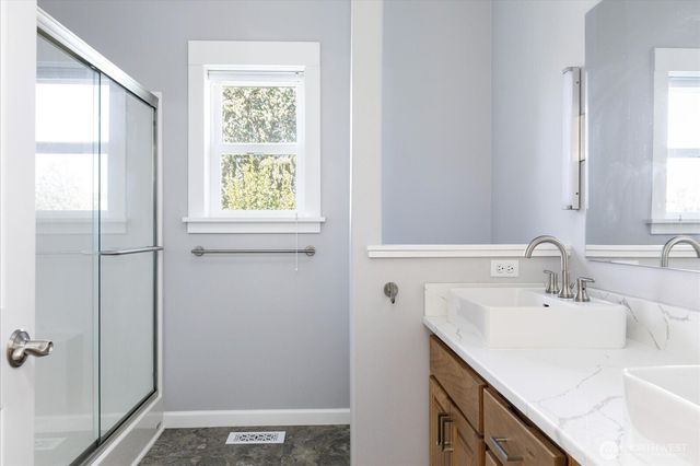 2029 West Beach Road, Oak Harbor, WA 98277