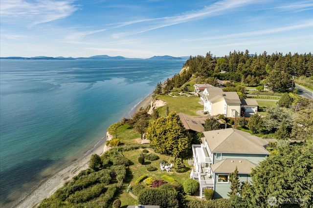 2029 West Beach Road, Oak Harbor, WA 98277