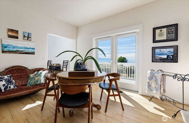 2029 West Beach Road, Oak Harbor, WA 98277