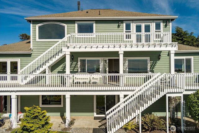 2029 West Beach Road, Oak Harbor, WA 98277