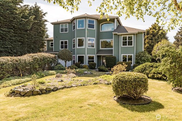2029 West Beach Road, Oak Harbor, WA 98277