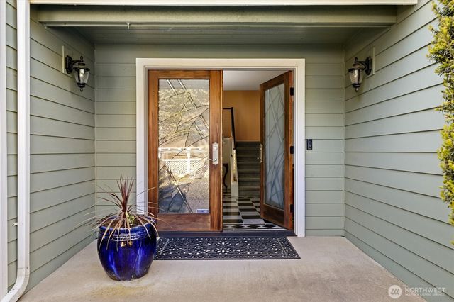2029 West Beach Road, Oak Harbor, WA 98277
