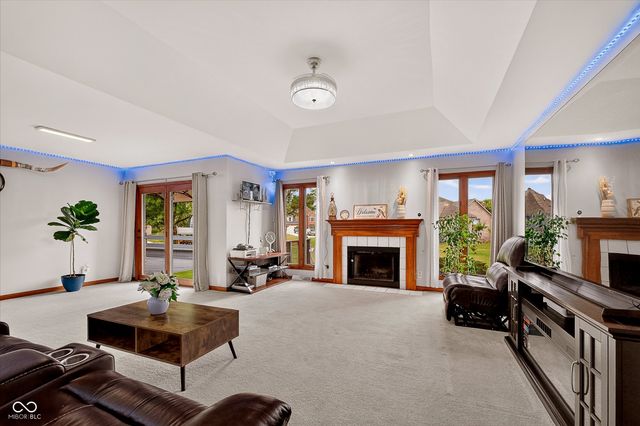 876 Bayside, Greenwood, IN 46143