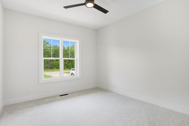 4380 McCrary Rd, Lebanon, TN 37090