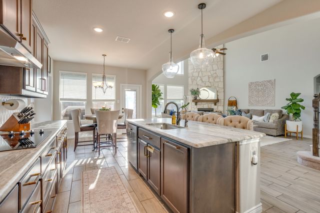 117 Mockingbird Hill Drive, Joshua, TX 76058